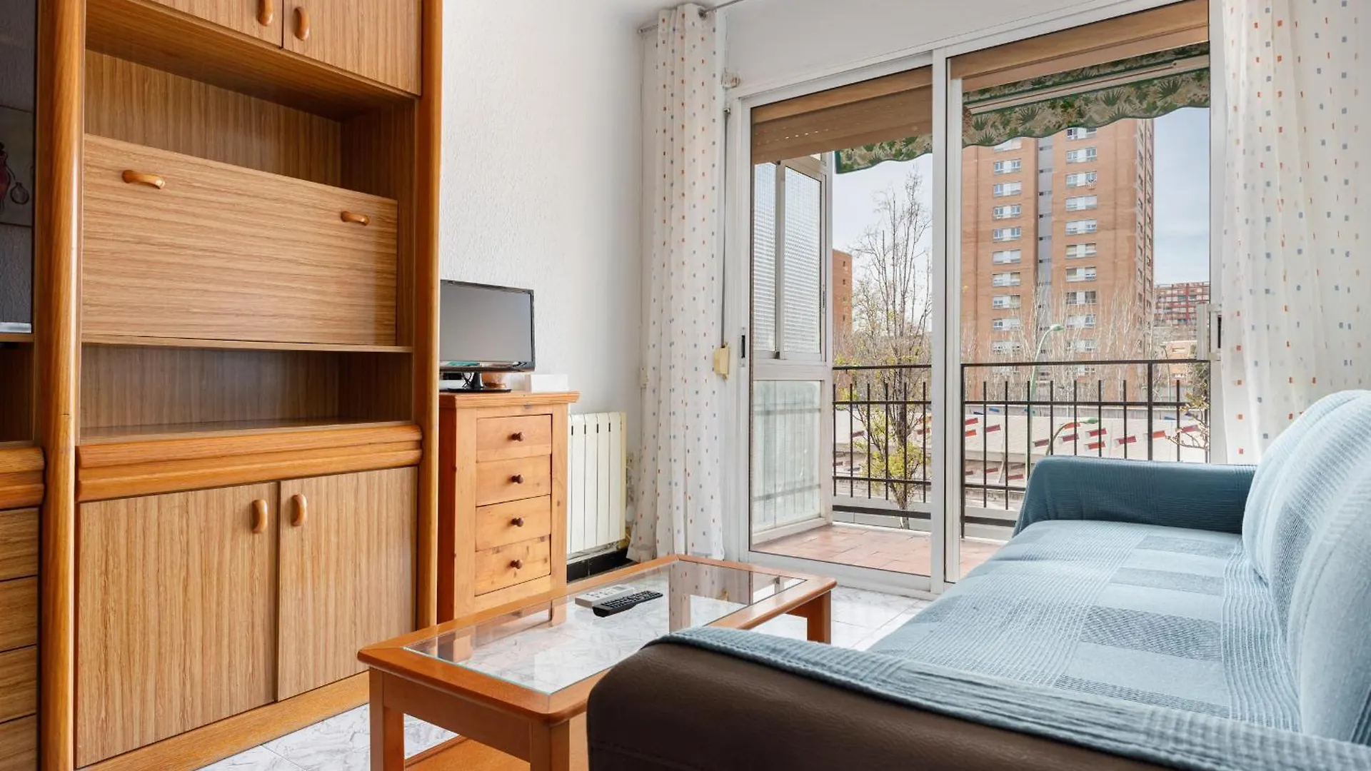 Besos - Bright Apartment Close To Congress & Port Sant Adrià de Besòs 0*,  Spanien