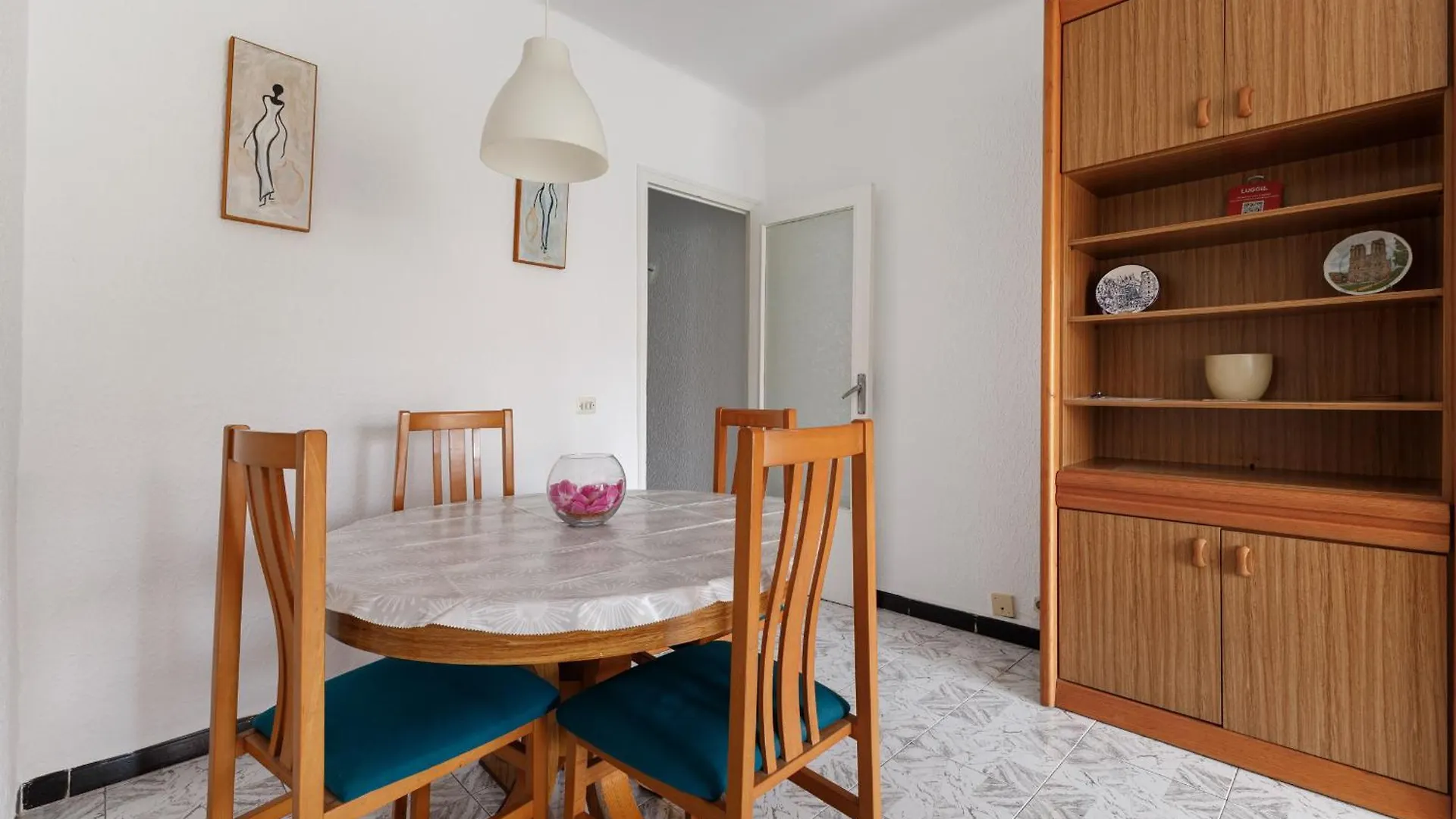 Besos - Bright Apartment Close To Congress & Port Sant Adrià de Besòs Spanien