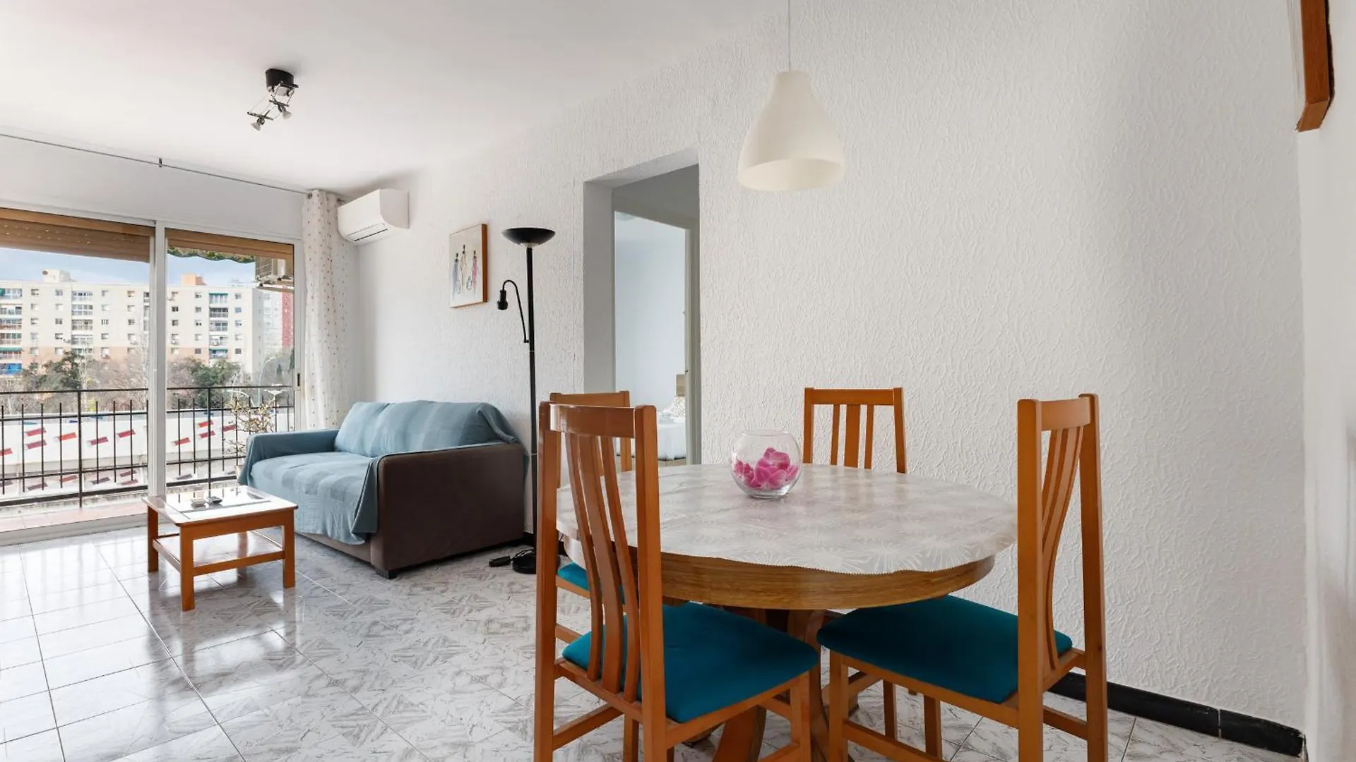 Besos - Bright Apartment Close To Congress & Port Sant Adrià de Besòs