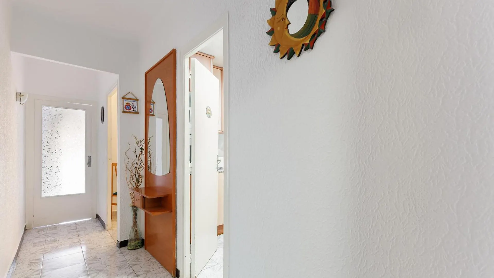 Besos - Bright Apartment Close To Congress & Port Sant Adria de Besos